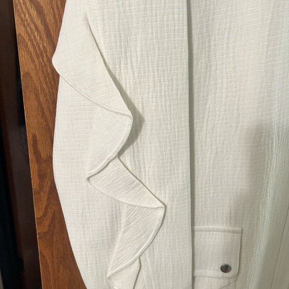 TRACY REESE WHITE COTTON OVERCOAT WITH RUFFLE SLEEVES… LARGE… NEW WITH TAGS. - Picture 6 of 11